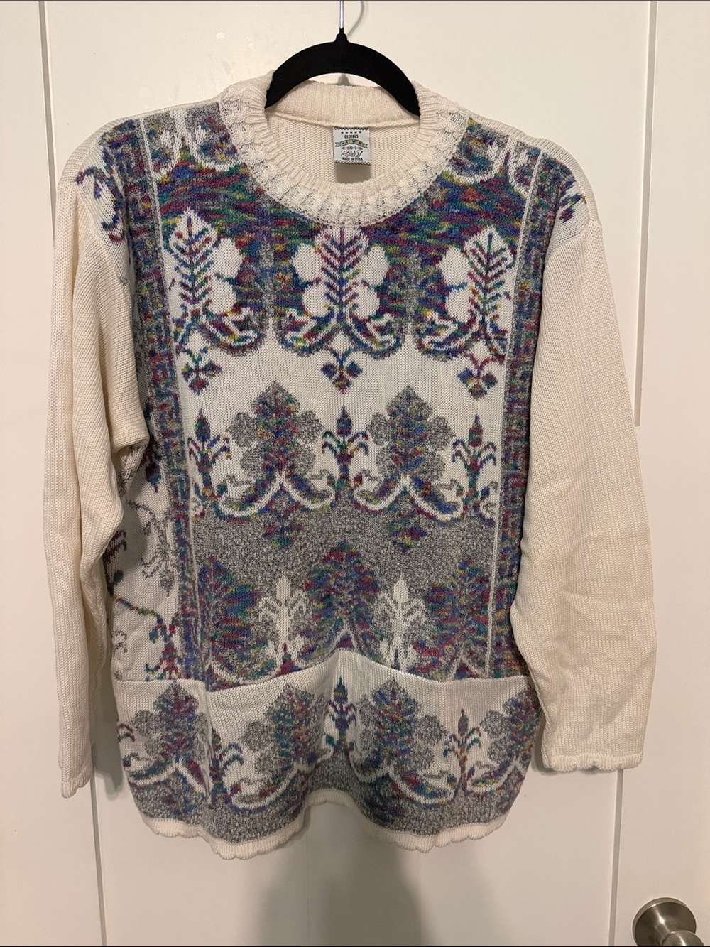 Vintage Cottagecore Grandmacore Cream Patterned Knit Sweater  Women’s Pullover